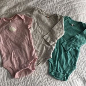 Set of 3 onesies
